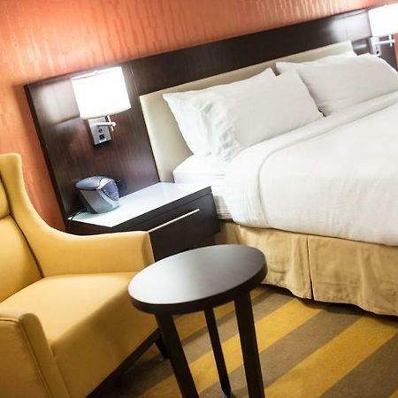 Holiday Inn Rochester Downtown Экстерьер фото